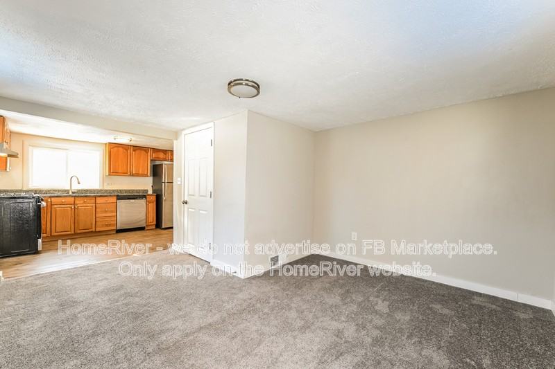 8545 Wittmer Rd - Photo 5 of 16