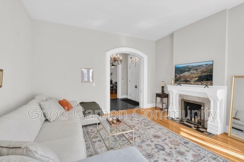 77 Linwood Ave #1 - Photo 5 of 46
