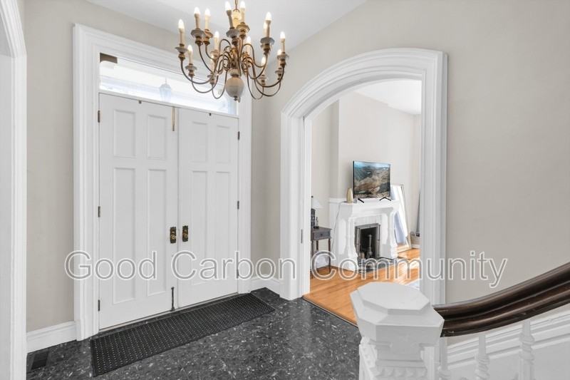 77 Linwood Ave #1 - Photo 6 of 46