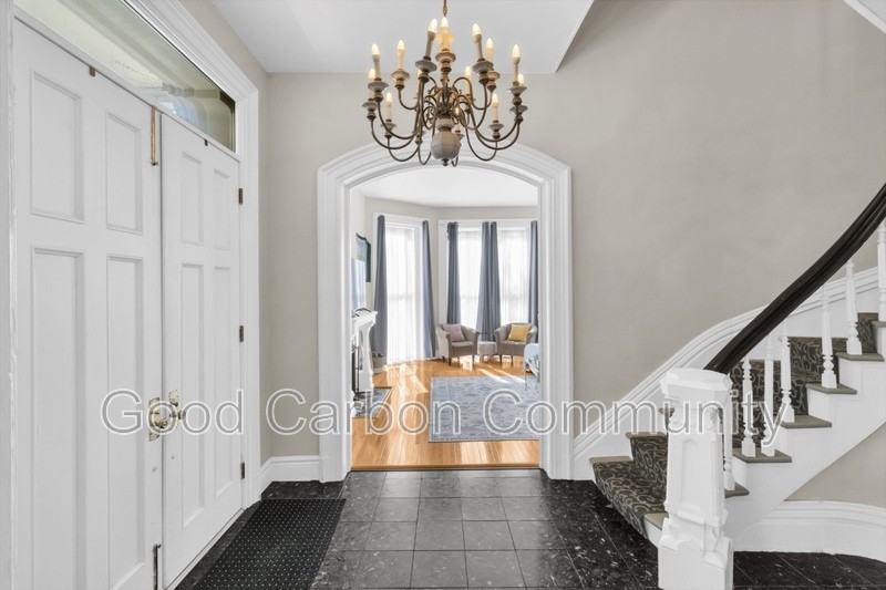 77 Linwood Ave #1 - Photo 7 of 46