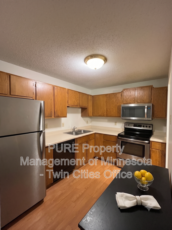 5607 Green Circle Dr #106 - Photo 4 of 14