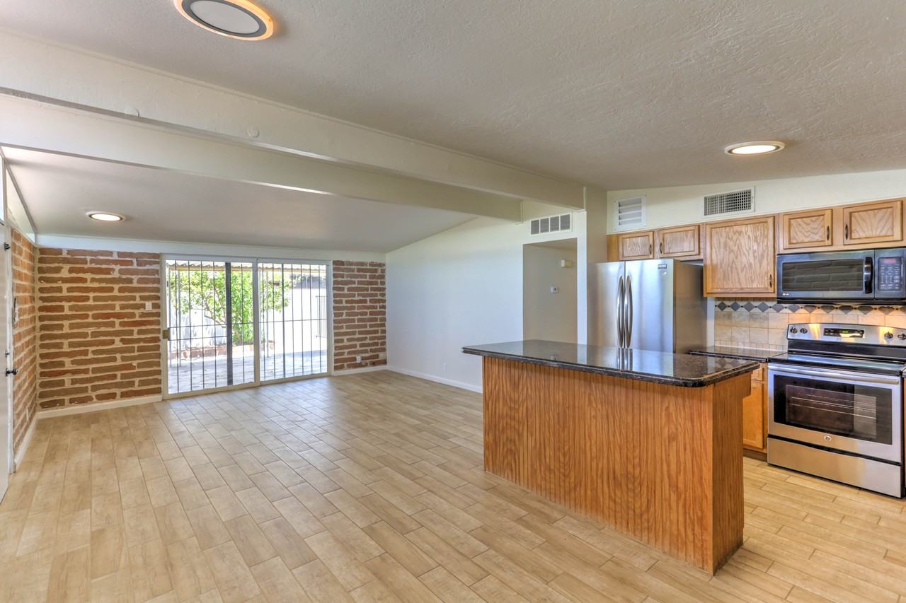 7210 E Elbow Bay Dr - Photo 4 of 25