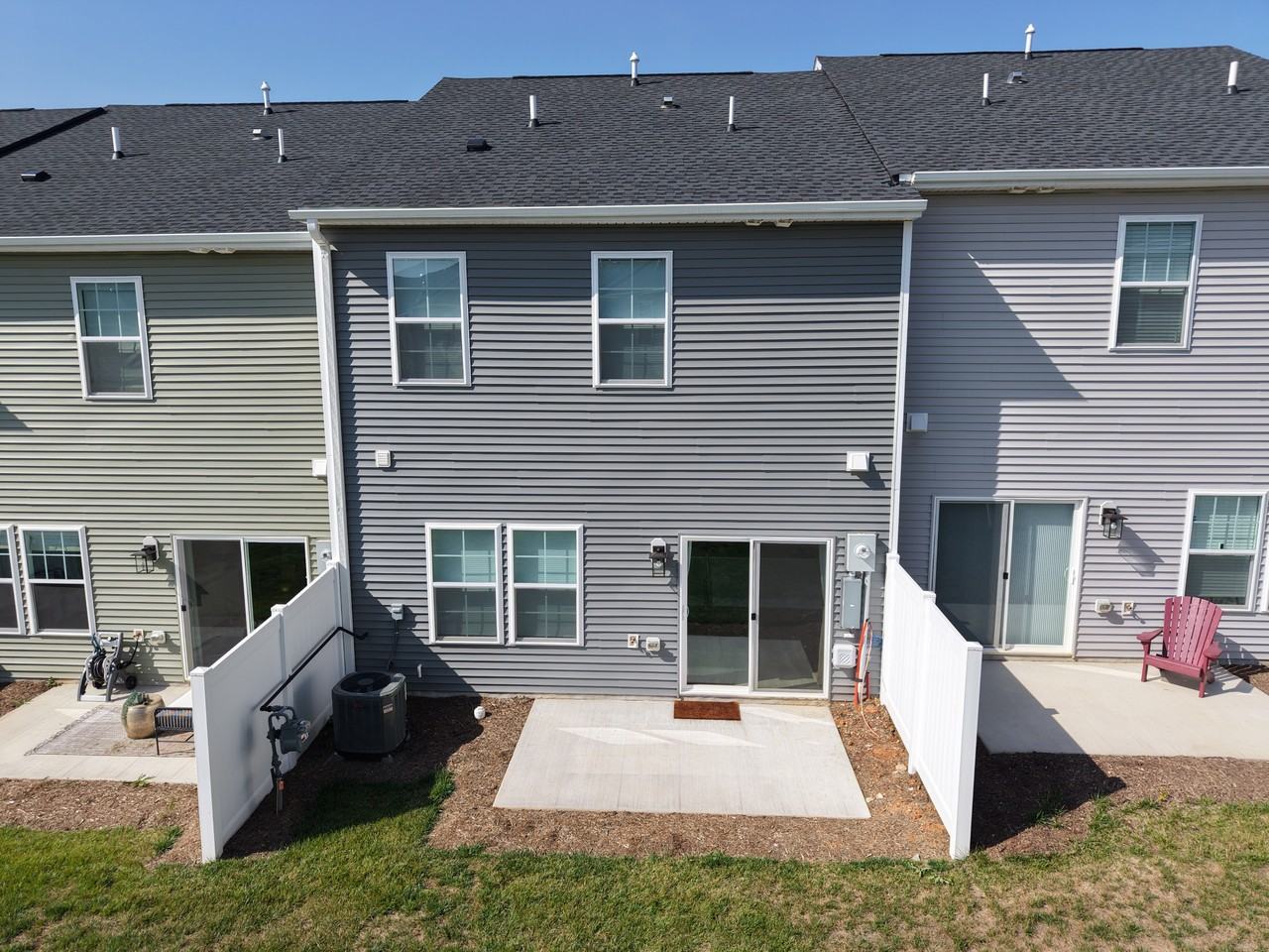 220 Springdale Rd - Photo 3 of 10