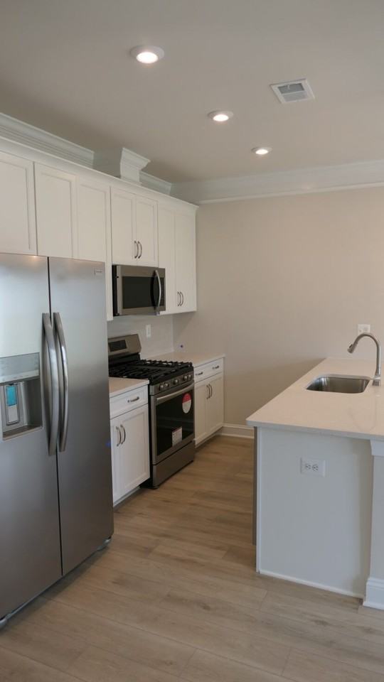 220 Springdale Rd - Photo 7 of 10