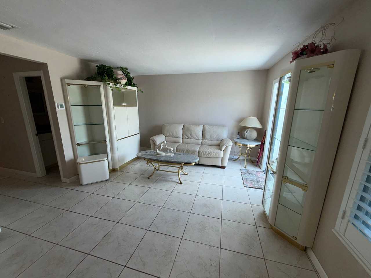 25 Temple Ct - Photo 2 of 14