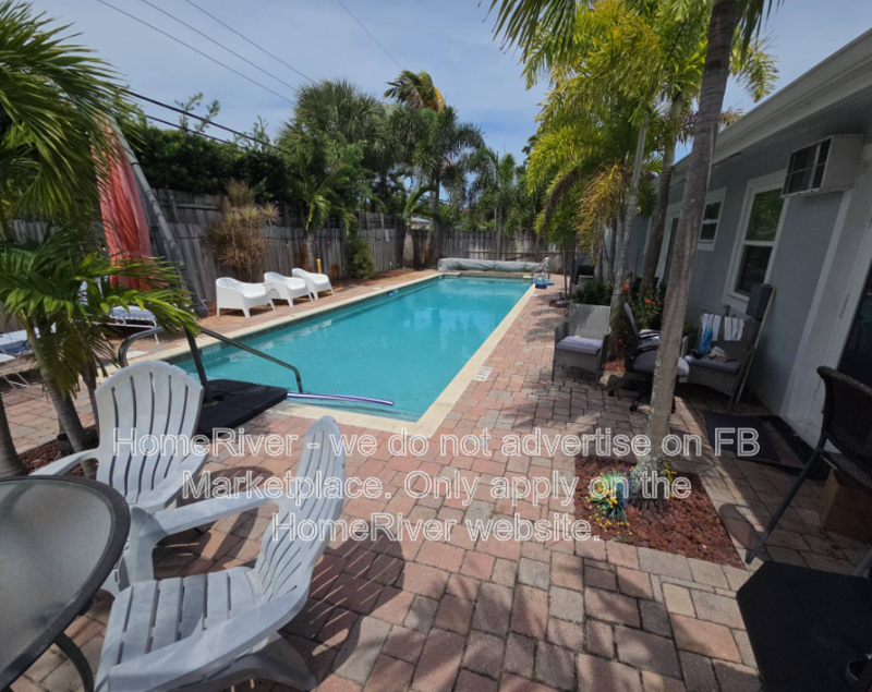 1917 Ne 26th St - Photo 2 of 13