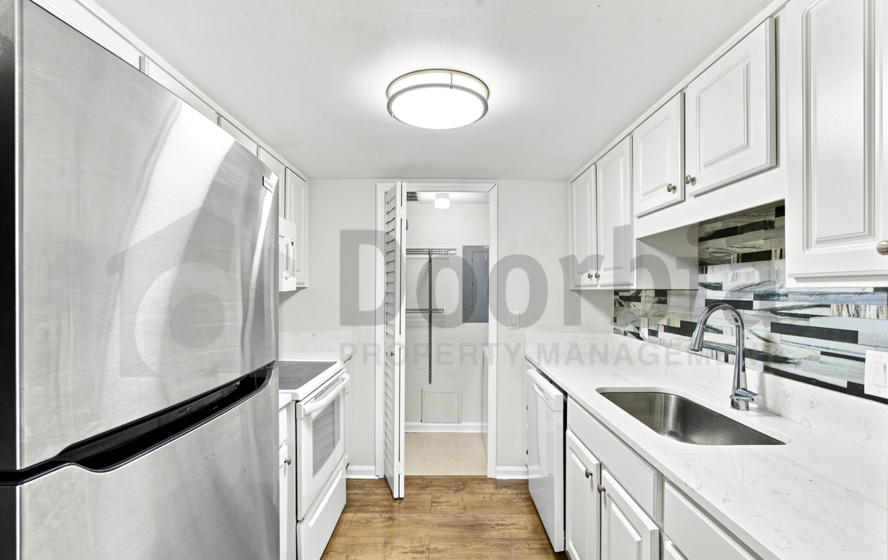 2912 Saint Johns Ave #18 - Photo 6 of 30