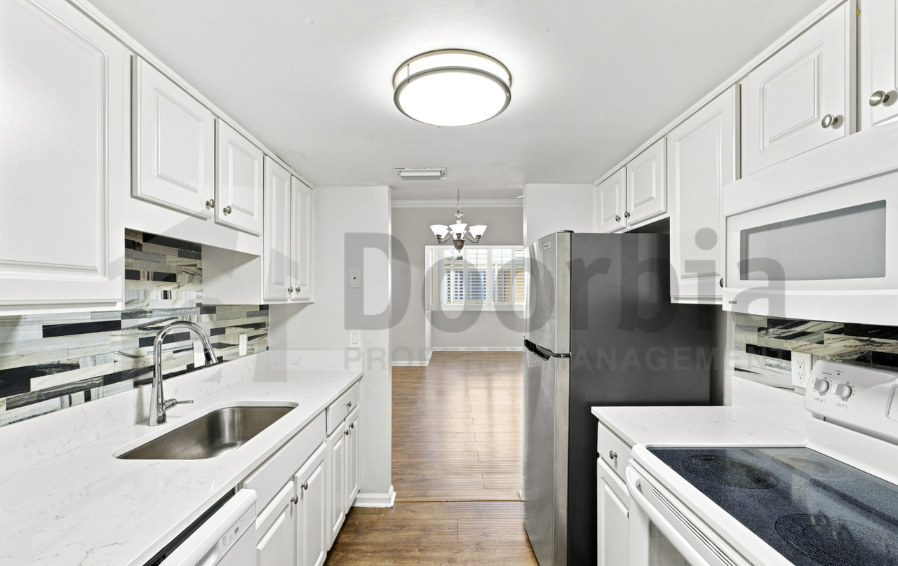 2912 Saint Johns Ave #18