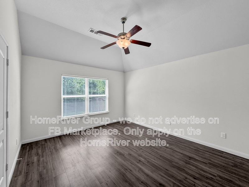 1720 Persimmon Dr - Photo 7 of 19