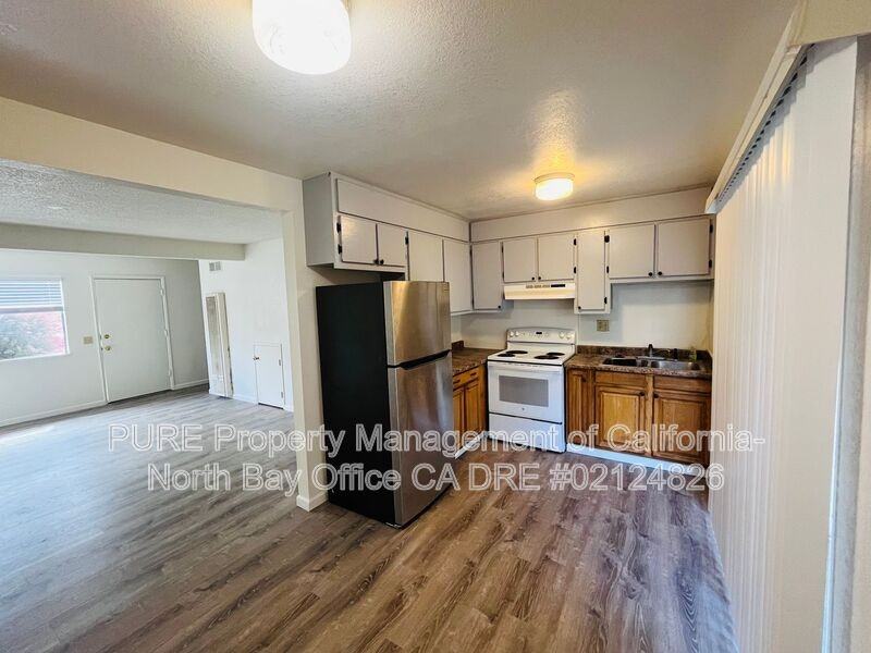 370 El Rio Ct #F - Photo 4 of 10