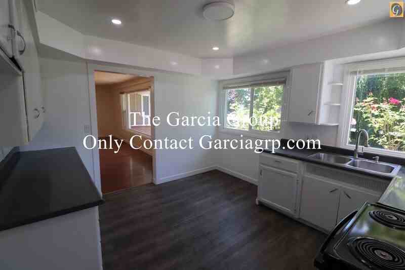 9303 Se Francis St - Photo 4 of 42
