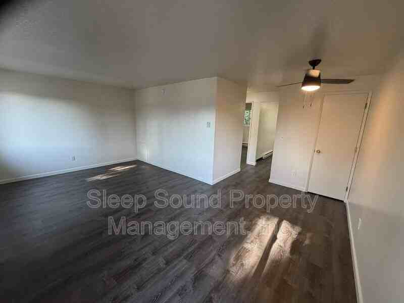 3220 22nd Ave #4 - Photo 5 of 6