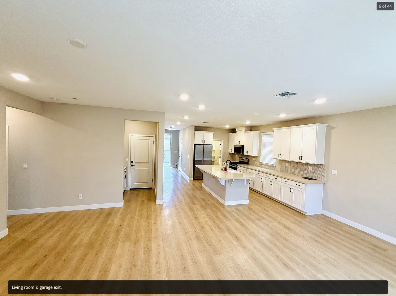 2249 Borealis Cir - Photo 4 of 8