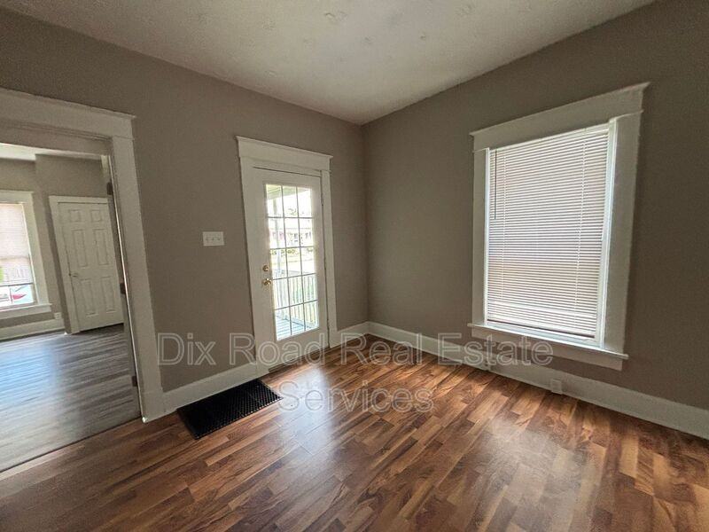1022 Auburn St - Photo 7 of 22