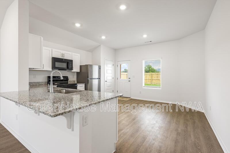 2637 E Gila Way - Photo 6 of 26