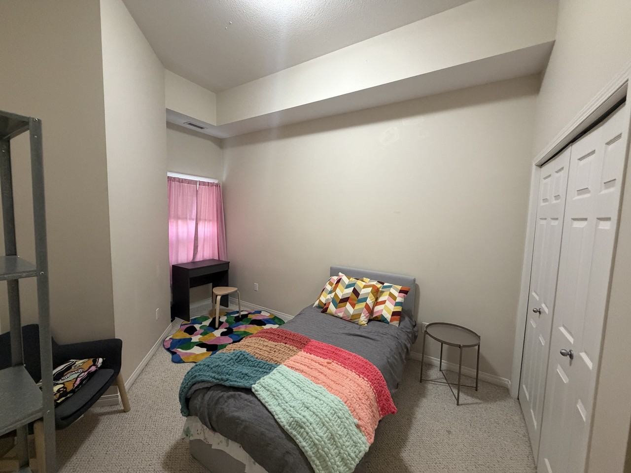 8840 Southfort Dr - Photo 7 of 19