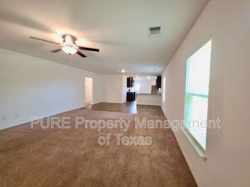 317 Riverdale Dr - Photo 2 of 17