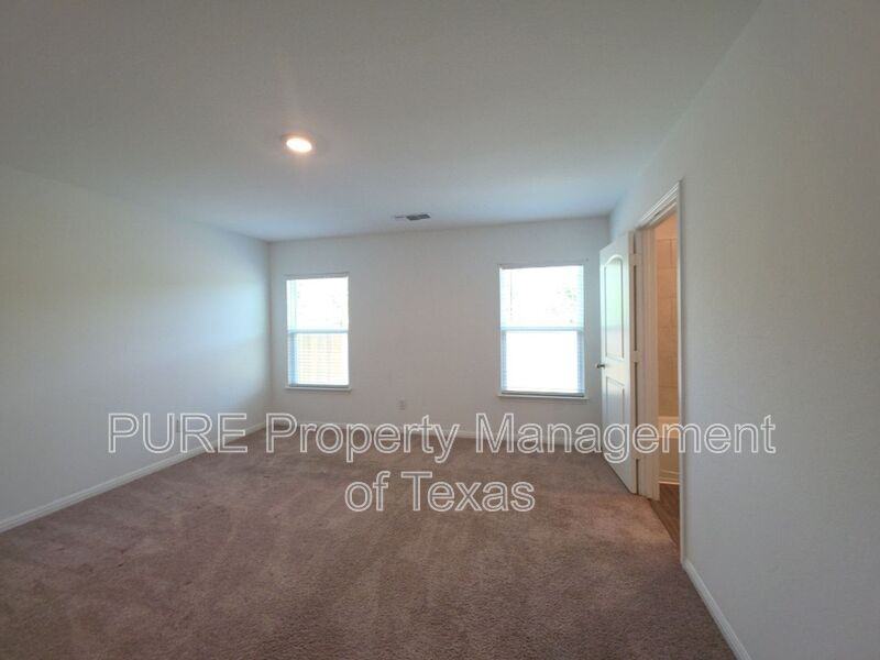 317 Riverdale Dr - Photo 6 of 17