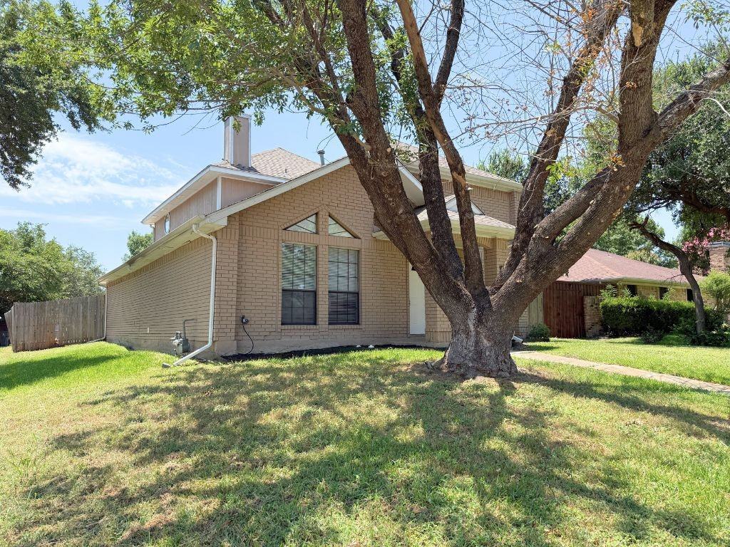 4910 Kelso Ln - Photo 2 of 25