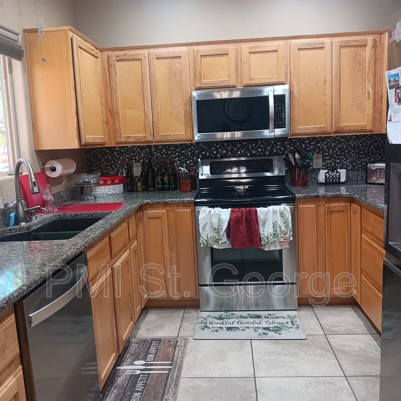 376 N 2480 W - Photo 3 of 21
