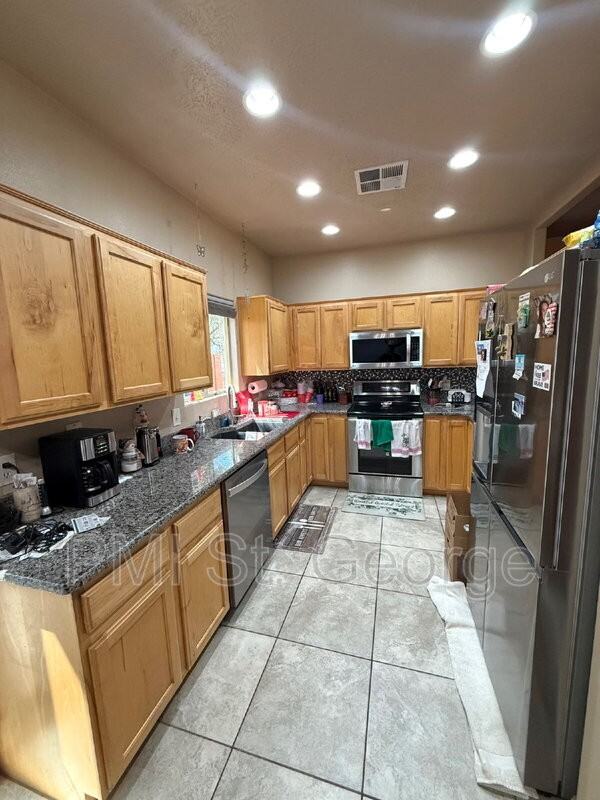 376 N 2480 W - Photo 5 of 21