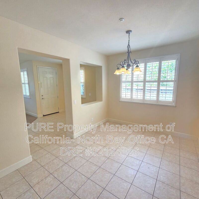 901 Colabianchi Ln - Photo 3 of 17