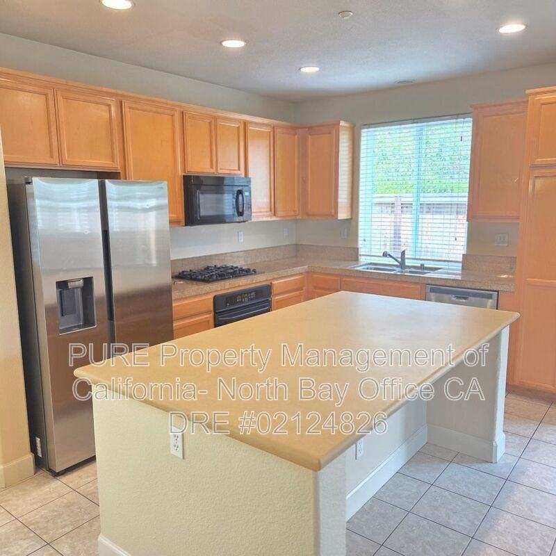 901 Colabianchi Ln - Photo 4 of 17