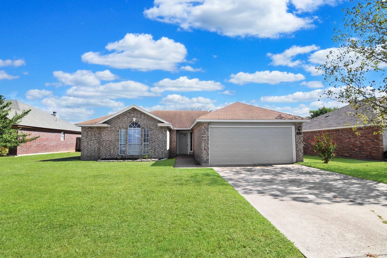 1901 Basalt Dr