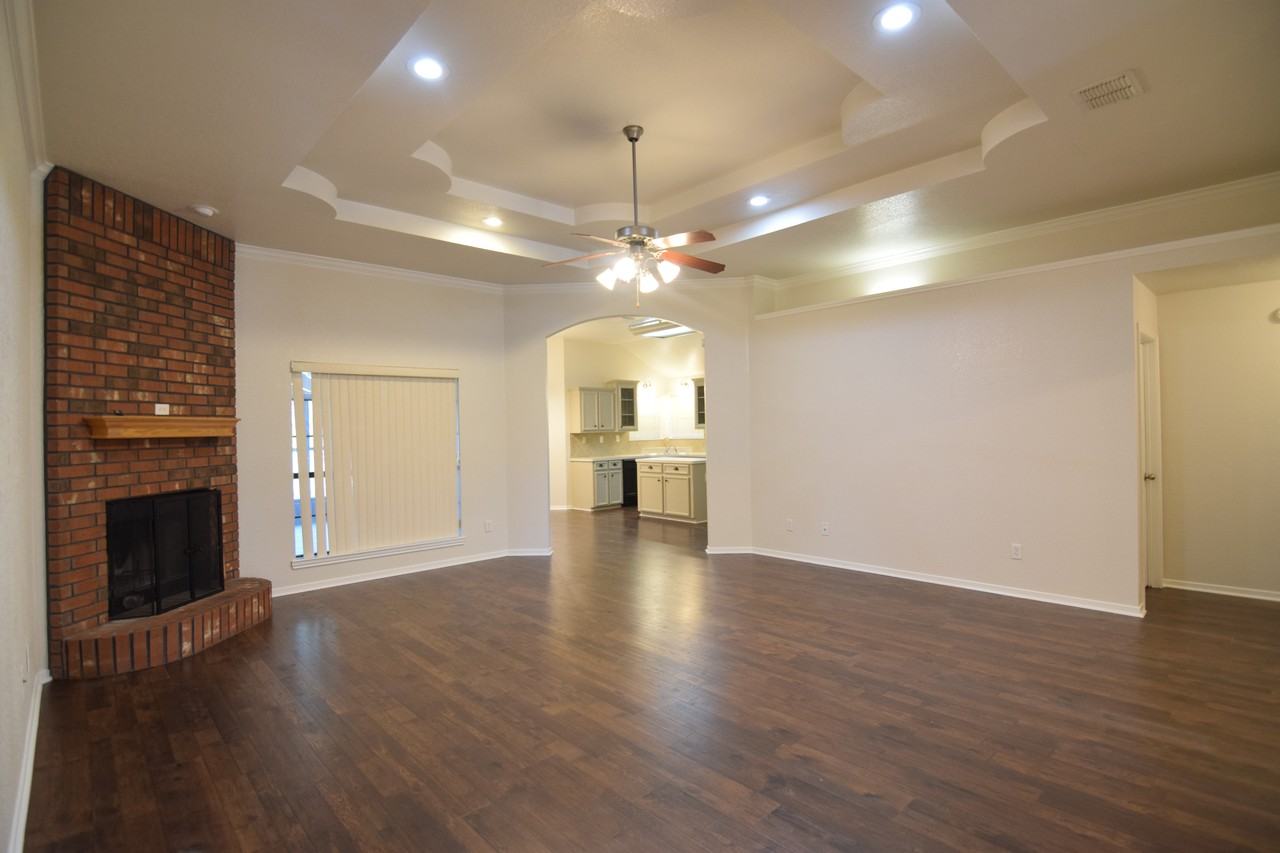 5805 Tropicana Ct - Photo 6 of 19