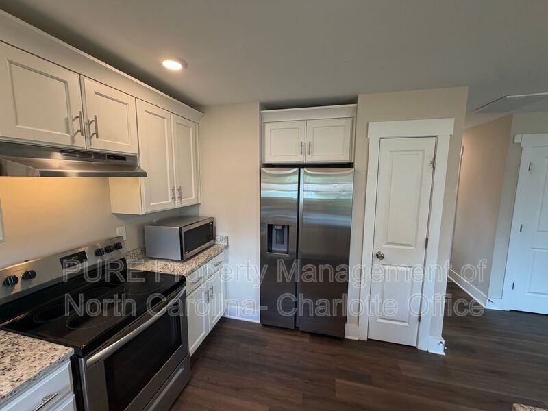 1204 W Airline Ave - Photo 7 of 25