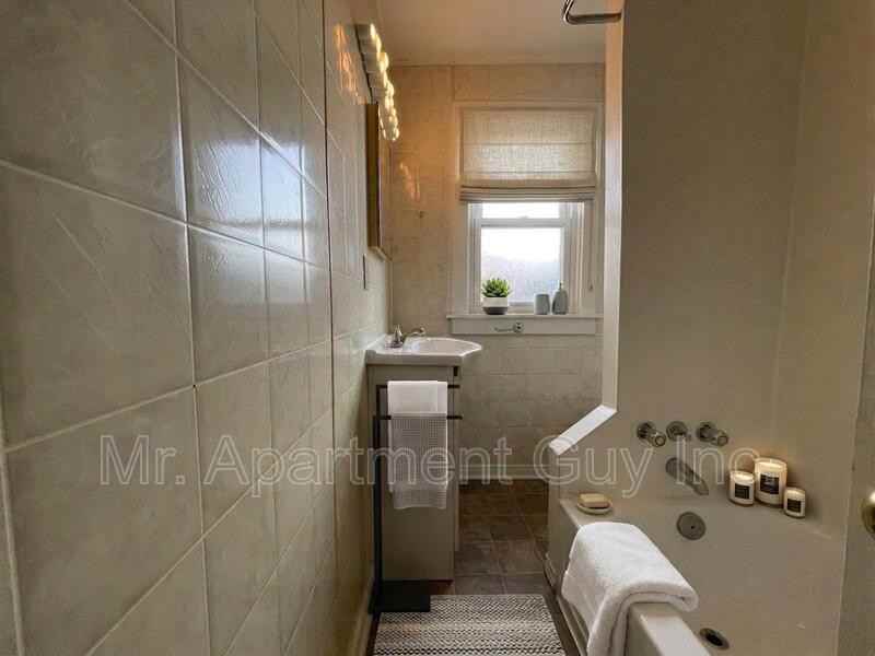 55 Barnesdale Ave N - Photo 2 of 16