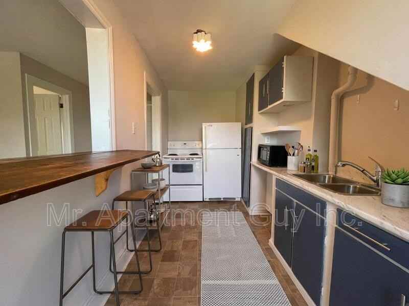55 Barnesdale Ave N - Photo 6 of 16