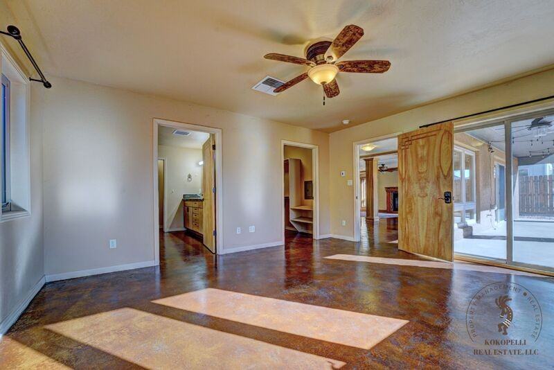 1304 Monument Ct - Photo 4 of 10