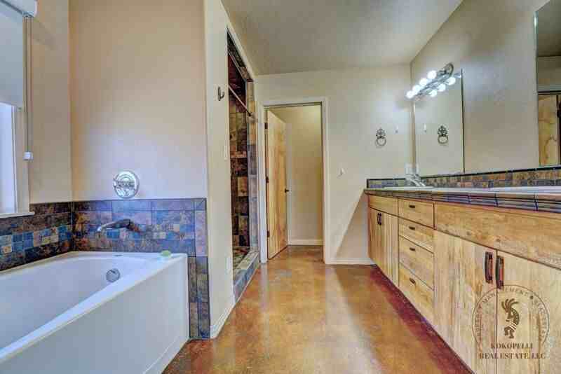 1304 Monument Ct - Photo 5 of 10