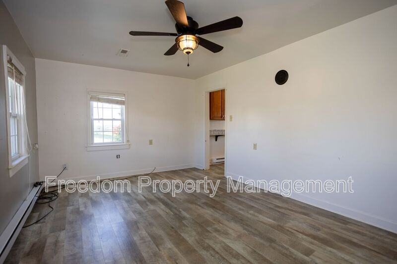 12203 Mystic Hill Ln - Photo 7 of 44