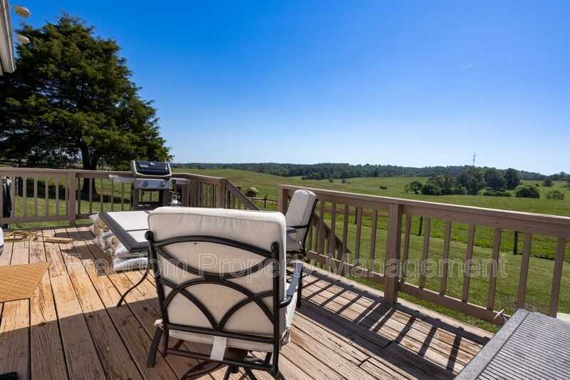 12203 Mystic Hill Ln - Photo 5 of 44