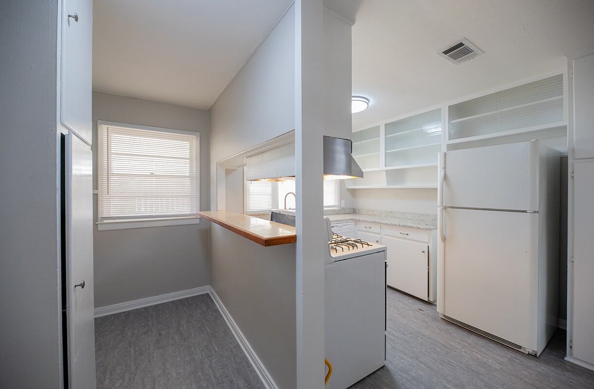 3506 Taylor St - Photo 3 of 11
