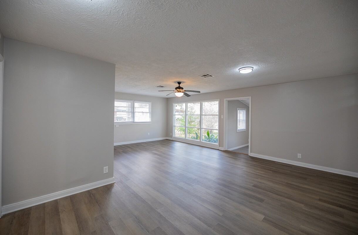 3506 Taylor St - Photo 4 of 11