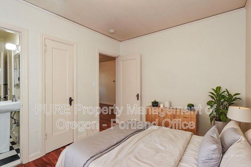 715 Ne 20th Ave #01 - Photo 2 of 20
