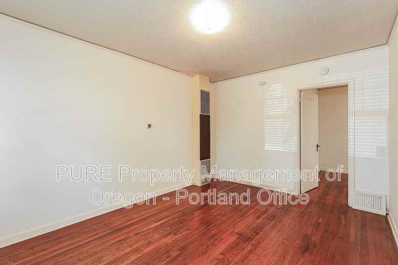715 Ne 20th Ave #01 - Photo 4 of 20