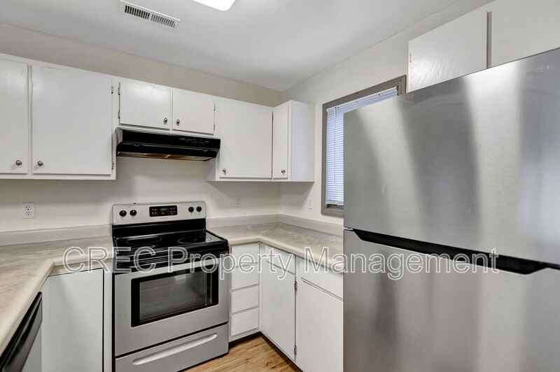 4419 Great Oak Dr - Photo 6 of 31