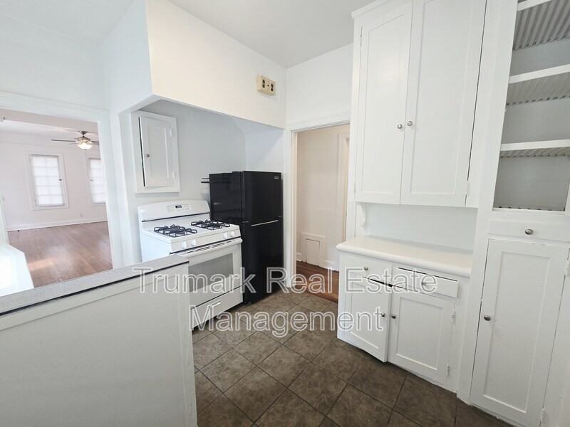 380 W California Ave - Photo 7 of 14