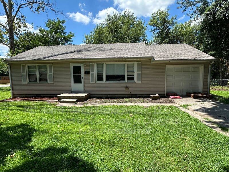 5160 Halsey St - Photo 2 of 33