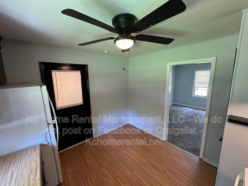 5160 Halsey St - Photo 7 of 33
