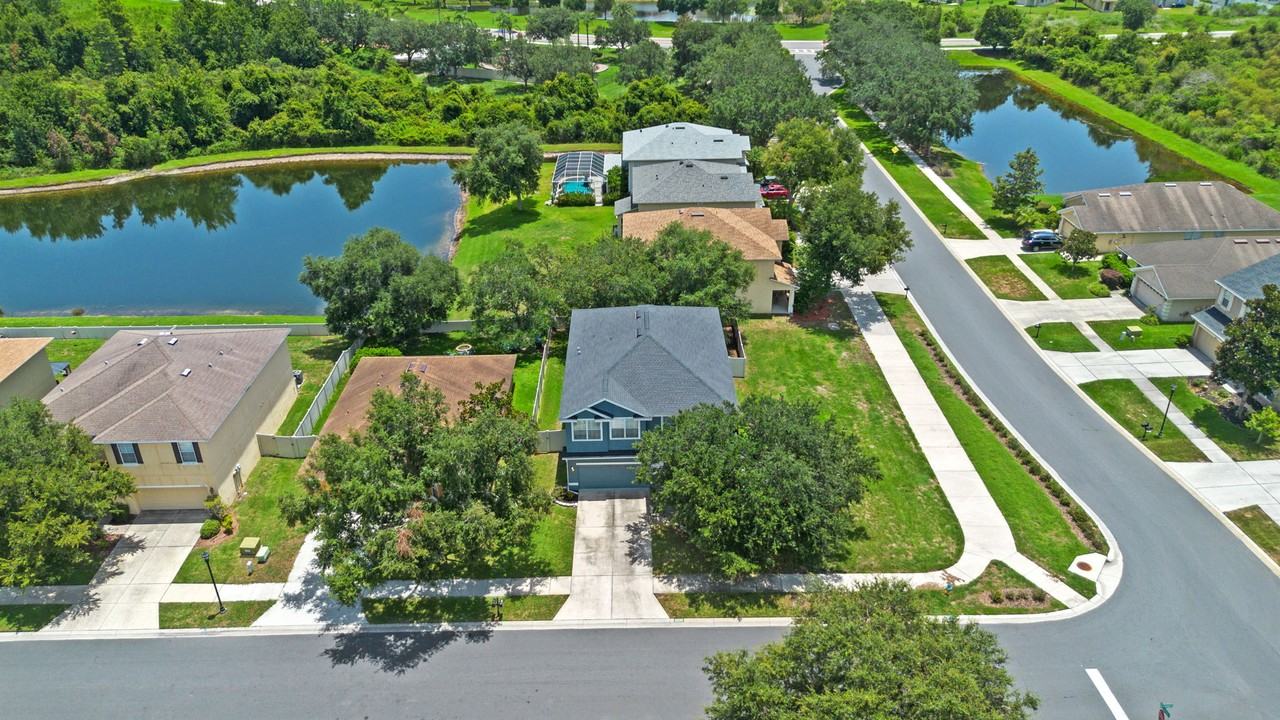 9530 Nathaniel Ln - Photo 3 of 50