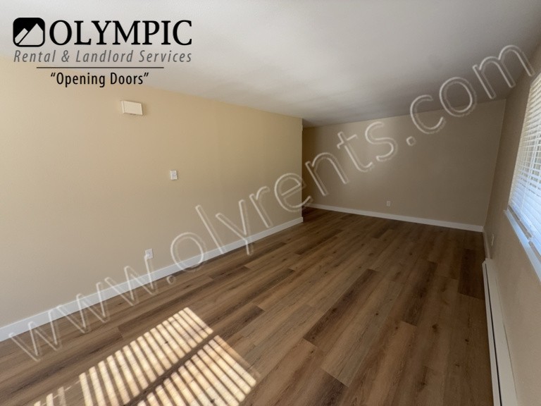 923 Kaiser Rd Nw - Photo 3 of 15