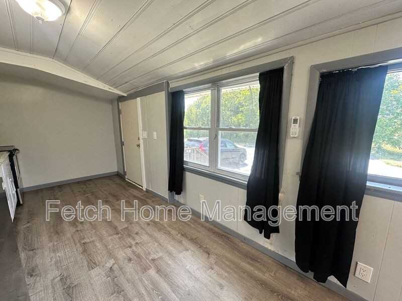 10699 Jonestown Rd #17 - Photo 5 of 27