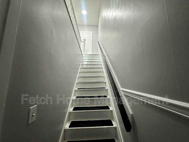 537 Cumberland St #3 - Photo 3 of 24