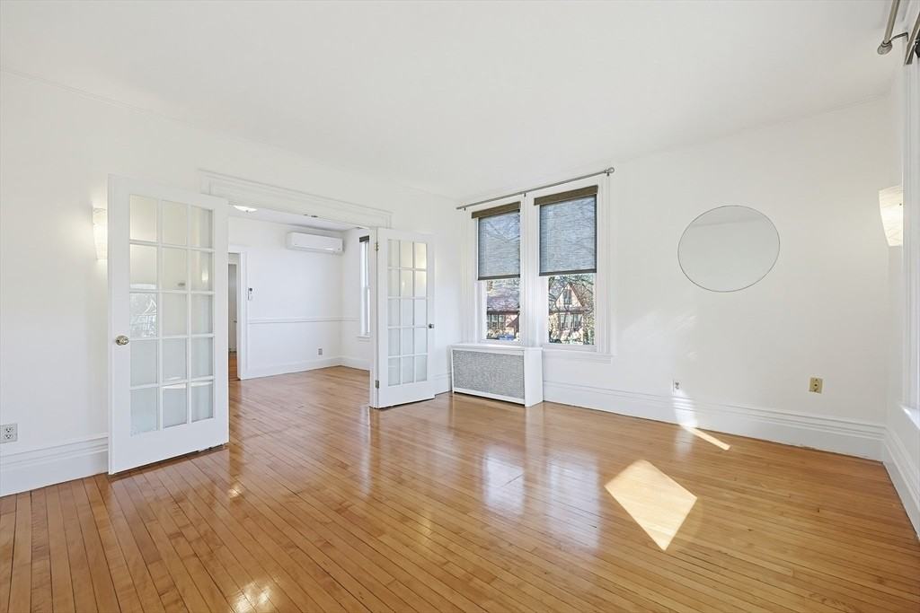 121 White St - Photo 4 of 17