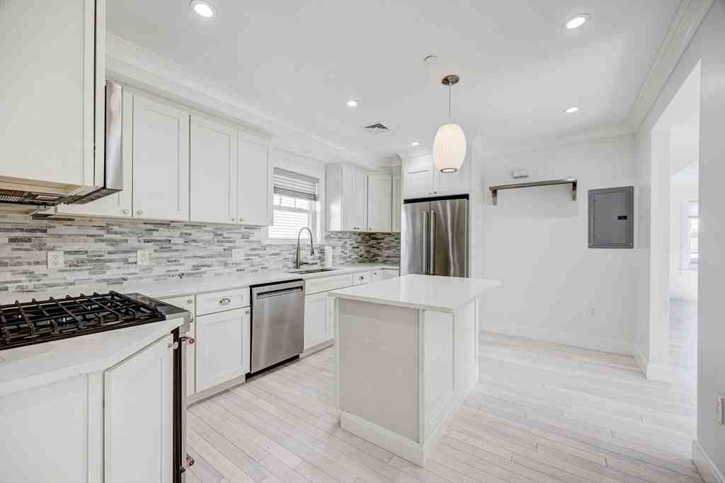 14 Valentine St - Photo 7 of 20